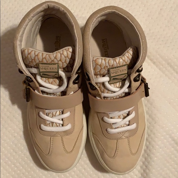 Puma x Alexander McQueen Sneakers. - Picture 5 of 6